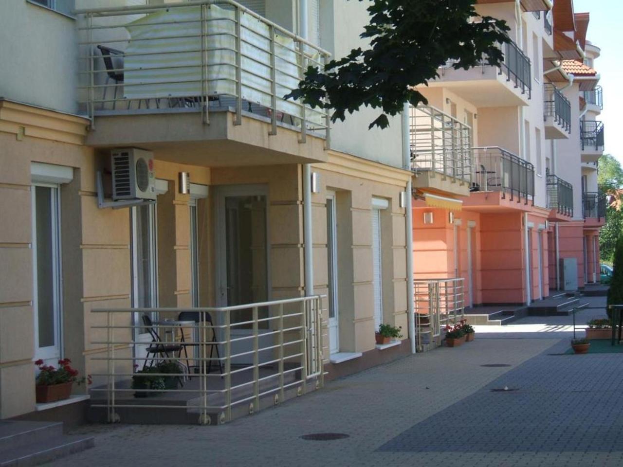 Aqua Wellness Apartments Hajduszoboszlo Exterior photo